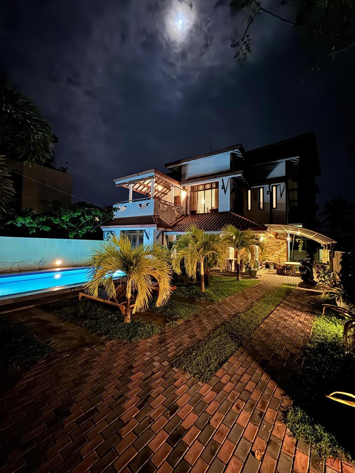 Grand Royal Villa Negombo Extérieur photo